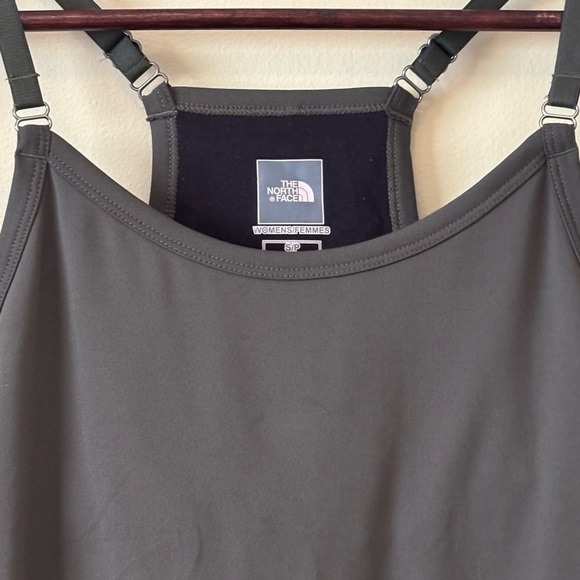 The North Face| Olive Green Fitted Sleeveless Tanklette Fitness Tank Top Sz S - Picture 2 of 4